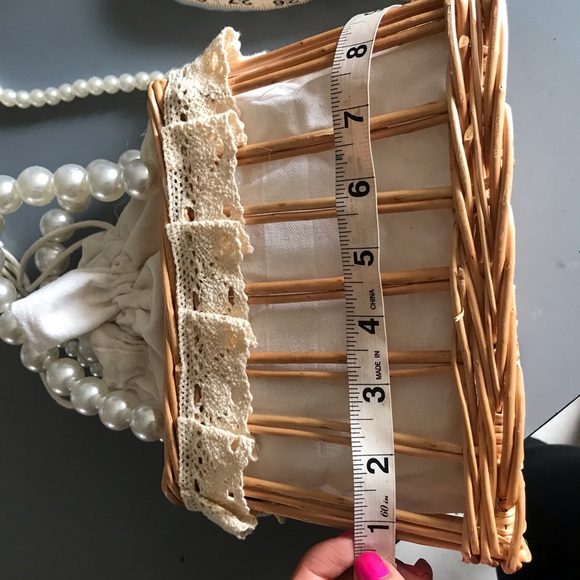 🌸Gorgeous Rare Pearl mini Bag🌼 - Picture 8 of 8